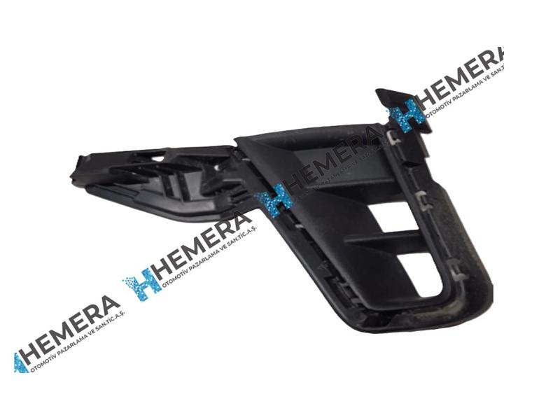 FAR BRAKETİ ÖN SOL - Hyundai BAYON yedek parça